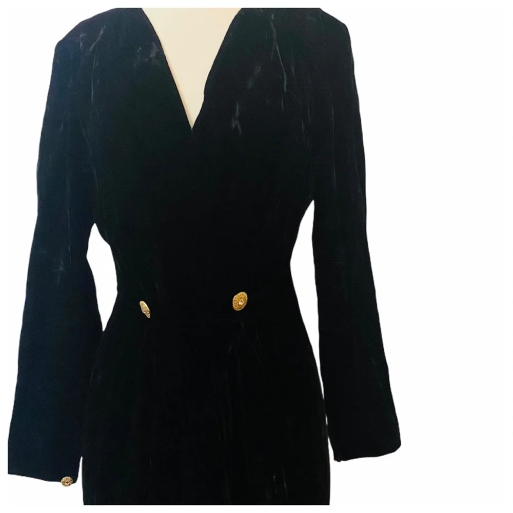 1980’s Divine Vintage Black Velvet Wiggle Dress with Gold Buttons, Marked a 8 - Picture 3 of 10